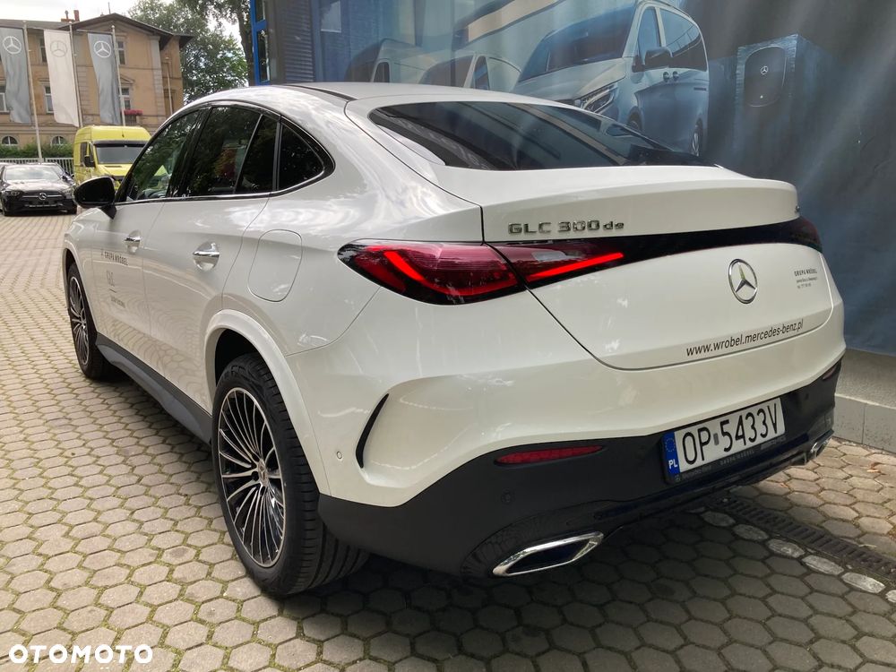 Mercedes-Benz GLC 300 de 4-Matic AMG Line - 4
