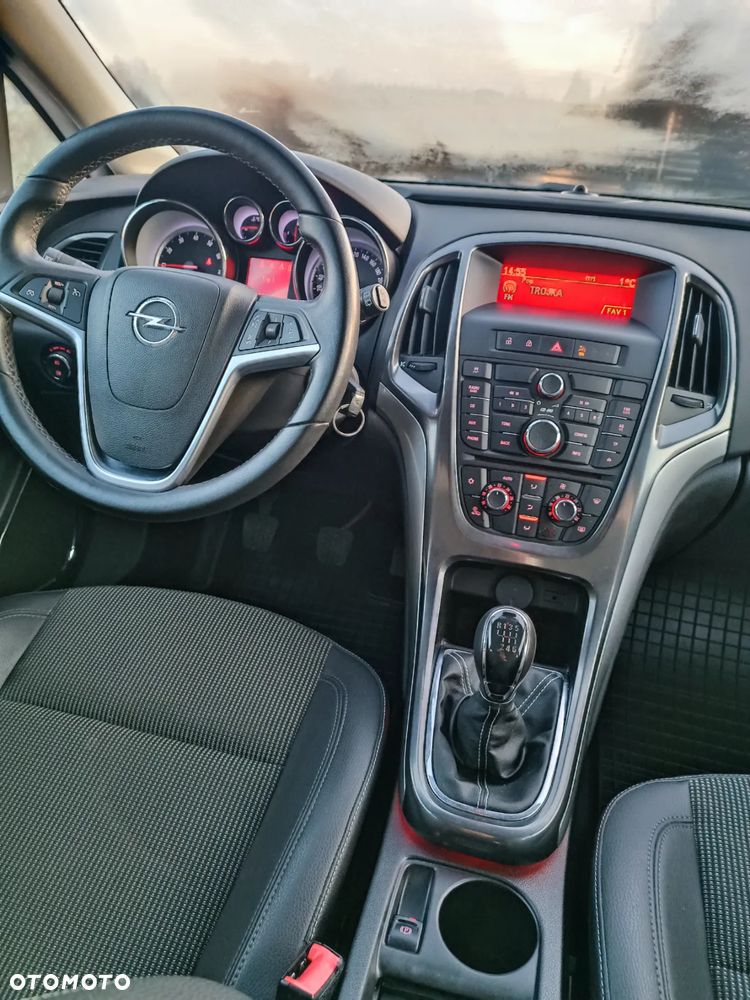 Opel Astra 1.4 Turbo Cosmo - 13