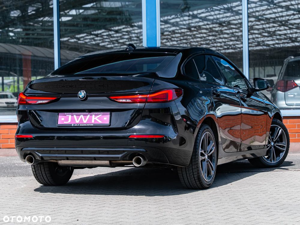 BMW Seria 2 218d Sport Line - 11