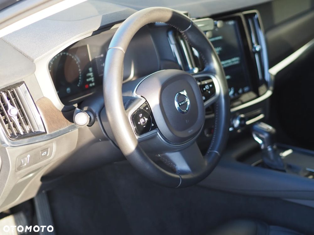 Volvo V90 Cross Country D4 AWD - 20
