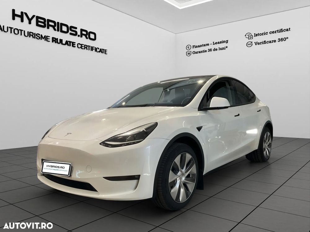 Tesla Model Y Long Range Dual Motor AWD - 1