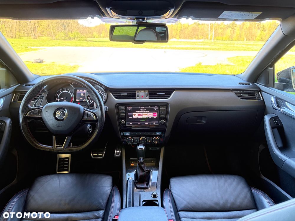 Skoda Octavia 2.0 TSI (Green tec) DSG RS - 13