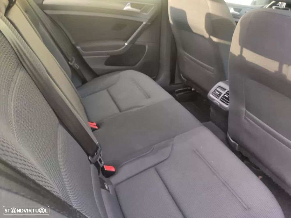 VW Golf 1.6 TDI (BlueMotion ) Comfortline - 24