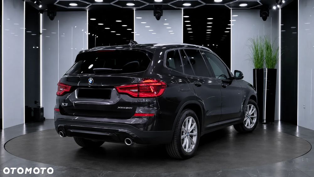 BMW X3 xDrive20i GPF Advantage sport - 4