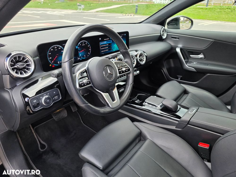 Mercedes-Benz A 180 Sedan 7G-DCT - 10