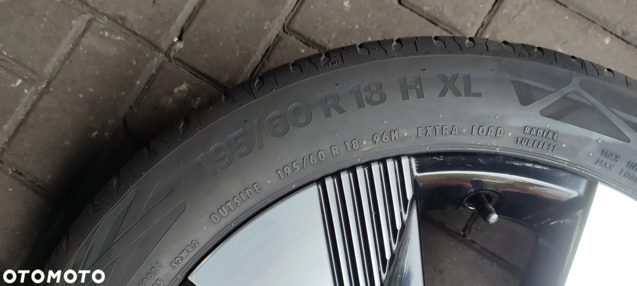 403008809R KOŁA 5x114.3 7Jx18 CALI ET34 + OPONY 195/60R18 HLX CONTINENTAL ECOCONTACT 6 (1722) RENAULT MEGANE V E-TECH KOMPLET 4  SZTUKI - 14