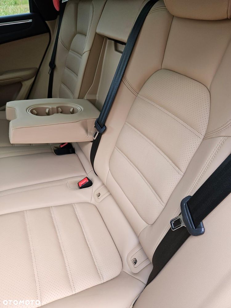 Porsche Macan - 7