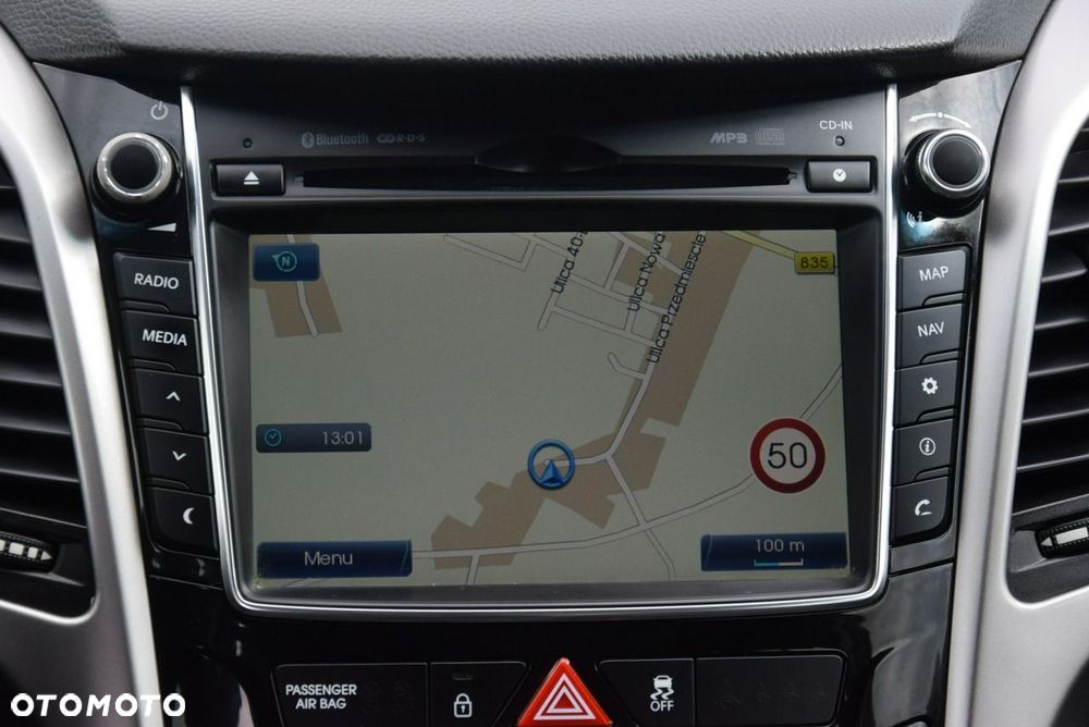 Hyundai i30 blue 1.4 Trend - 19