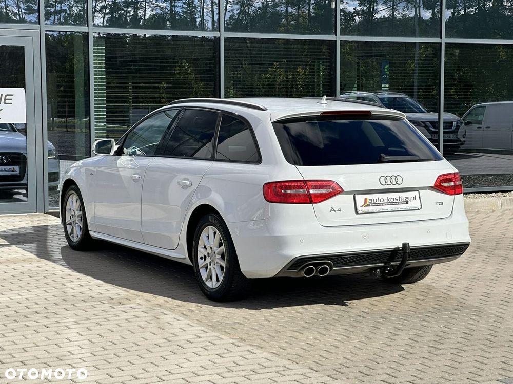 Audi A4 Avant 2.0 TDI DPF clean diesel multitronic S line Sportpaket - 9