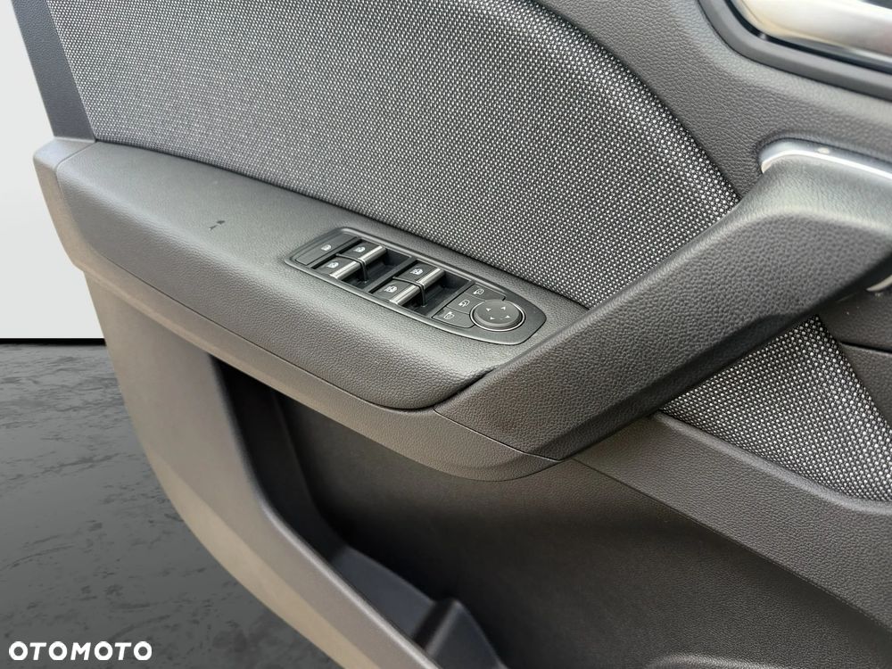 Renault Captur TCe 115 TECHNO - 16