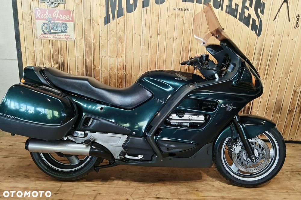 Honda ST - 1