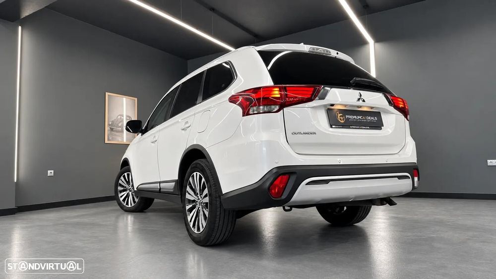 Mitsubishi Outlander 2.0 Kaiteki CVT - 12