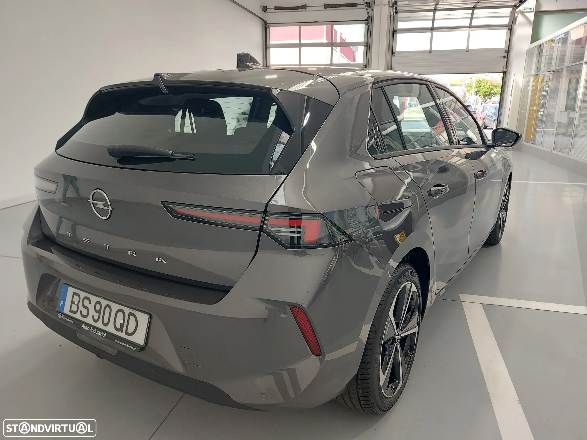 Opel Astra 1.2 T Edition - 7