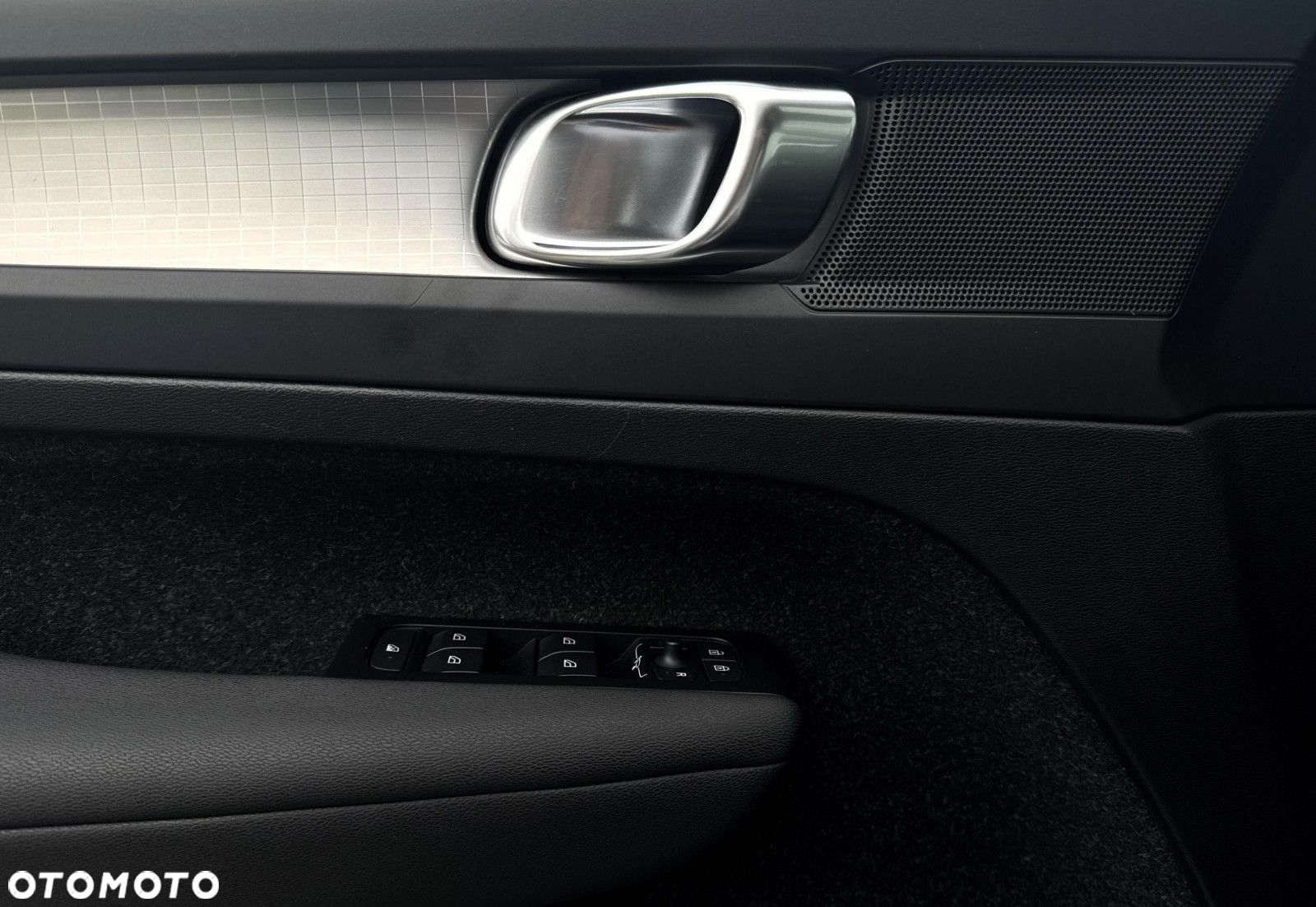 Volvo XC 40 - 23