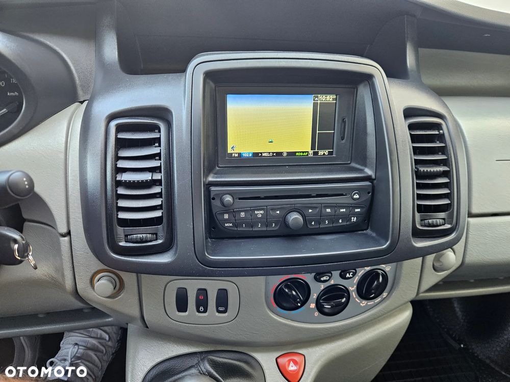 Renault Trafic - 9