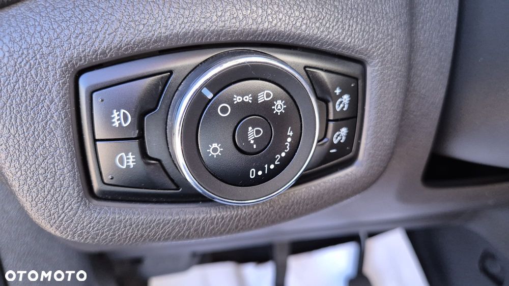 Ford Tourneo Connect 1.5 TDCi Trend - 23