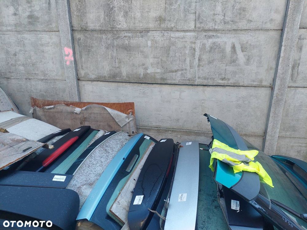 KOMPLETNY TYŁ KLAPA ZDERZAK LAMPA LAMPY MAZDA 323F BA HB 5D 11R - 12