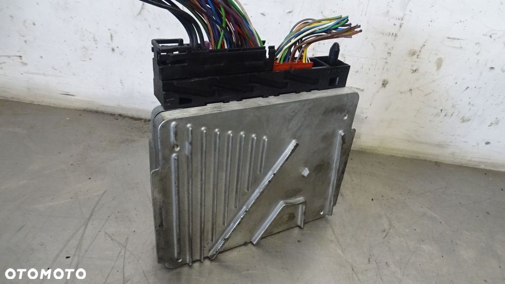 KOMPUTER SILNIKA VOLVO S60 2.4 MB079700-8831 - 3