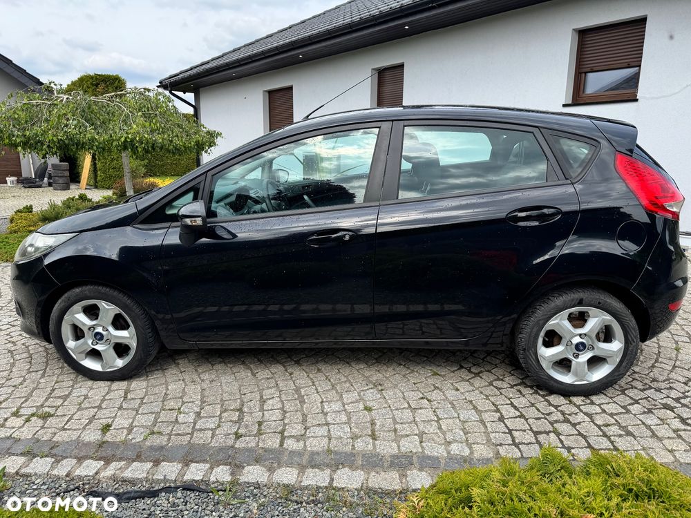 Ford Fiesta - 10