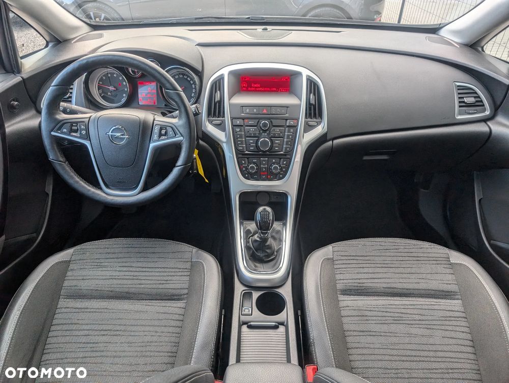 Opel Astra 1.4 Turbo Style - 11