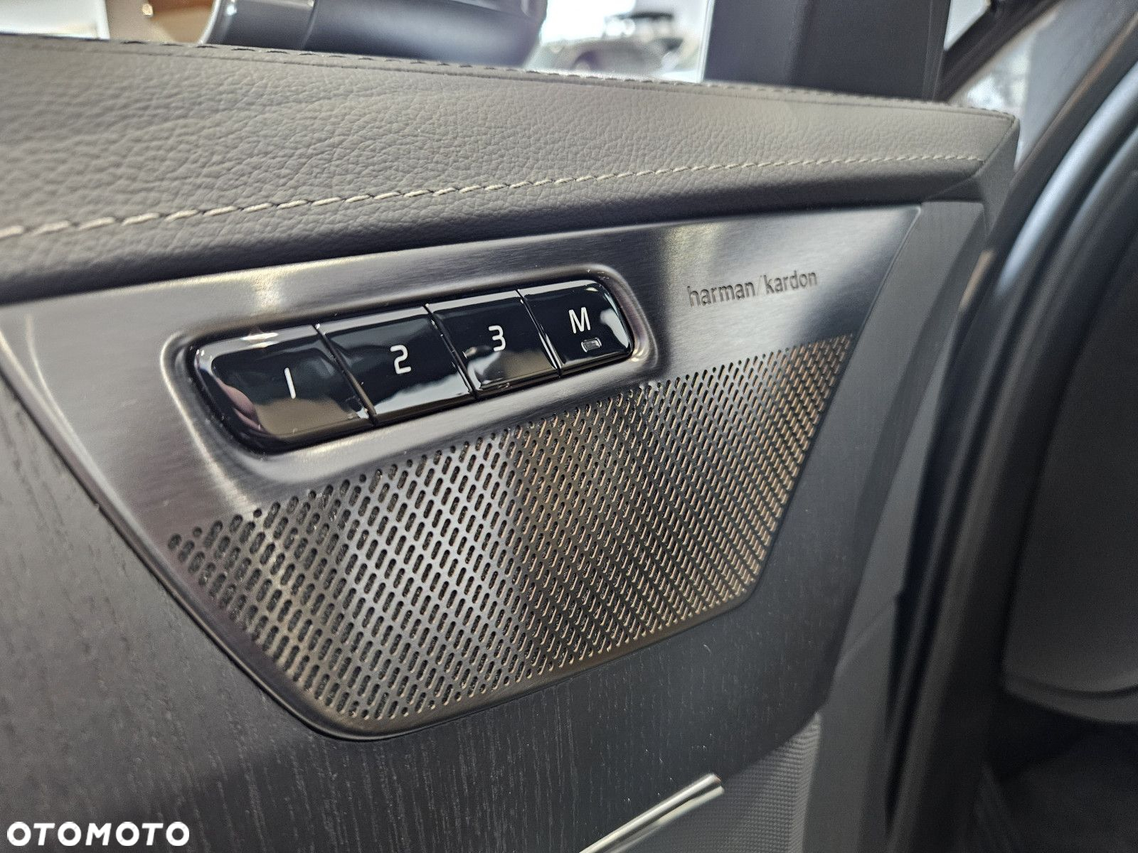 Volvo XC 90 - 32