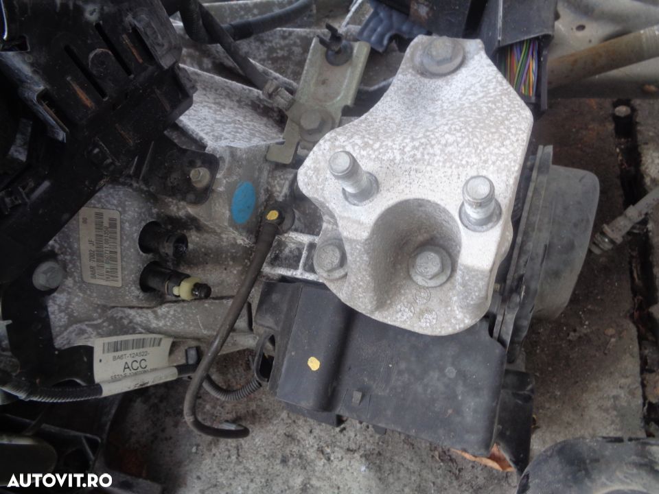 Vand Cutie de Viteza manuala 5trepte Ford   FIESTA1.3 Benzina SNJB din 2010 - 1