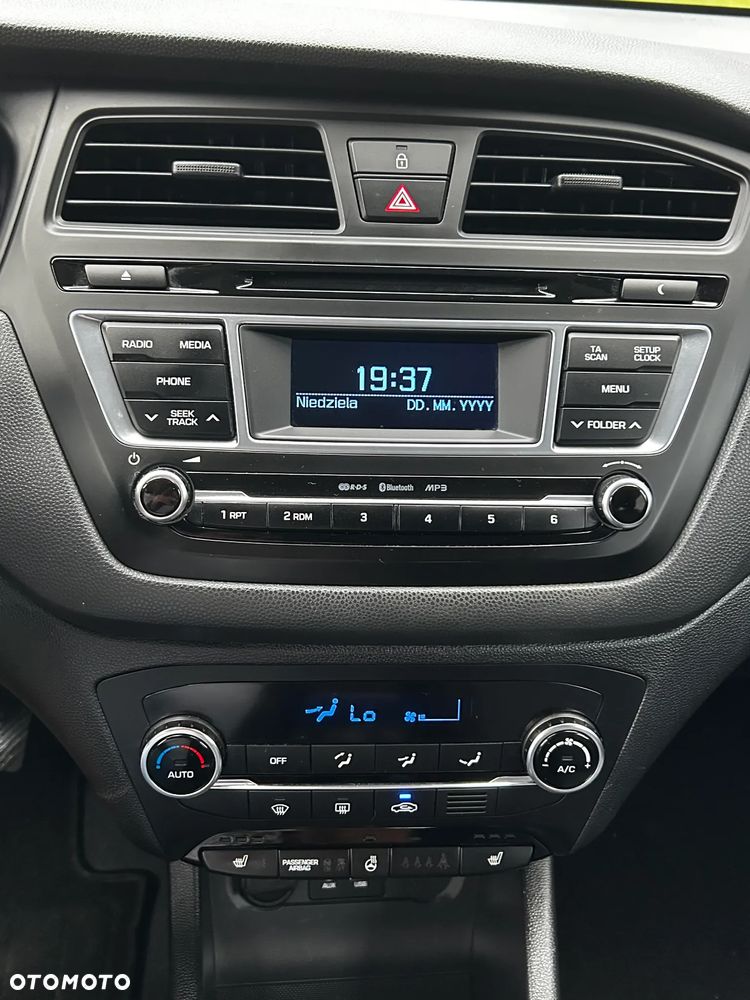 Hyundai i20 1.2 Passion Plus - 18