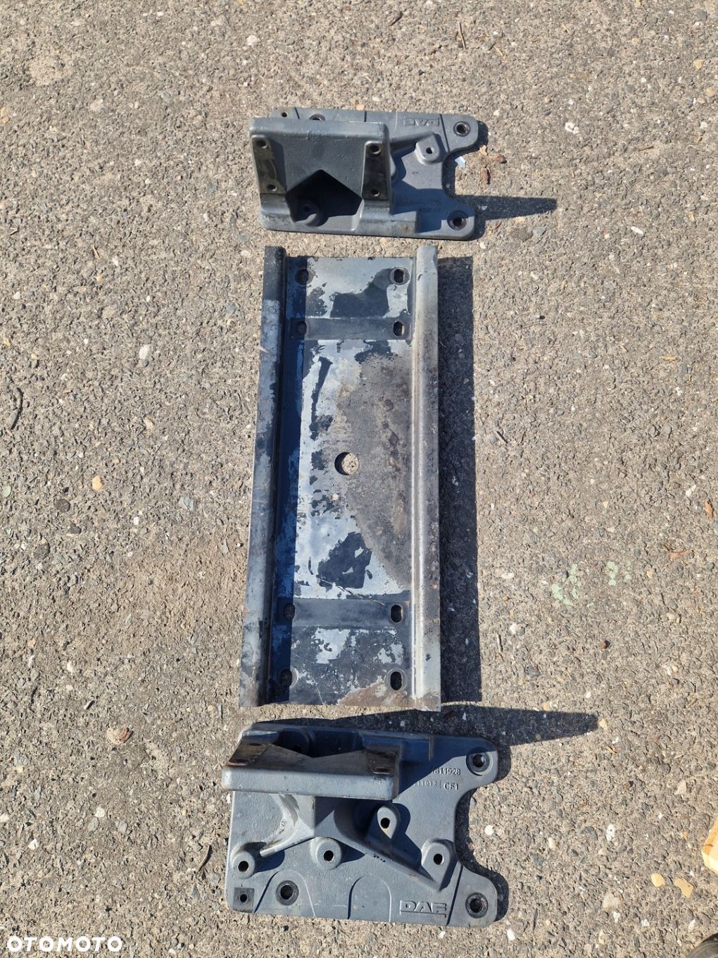 Belka Ramy  Mocowania Nad Skrzynią Biegów DAF CF 85 75 8x4 Euro 3 / 4 / 5 - 1