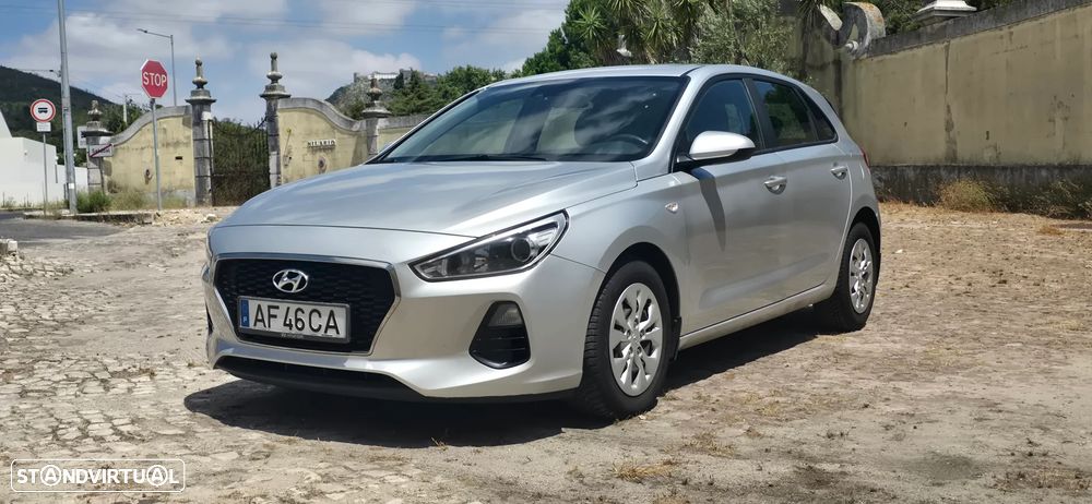 Hyundai i30 blue 1.4 - 1