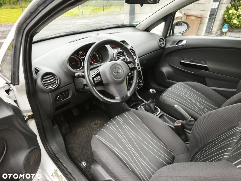 Opel Corsa - 7