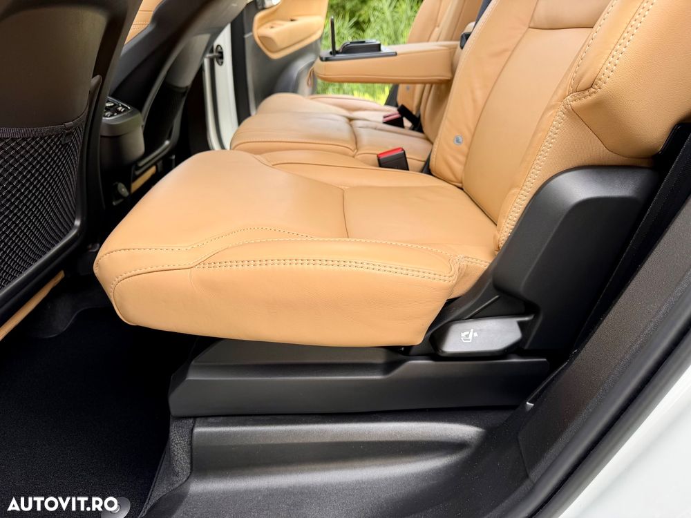 Volvo XC 90 - 28