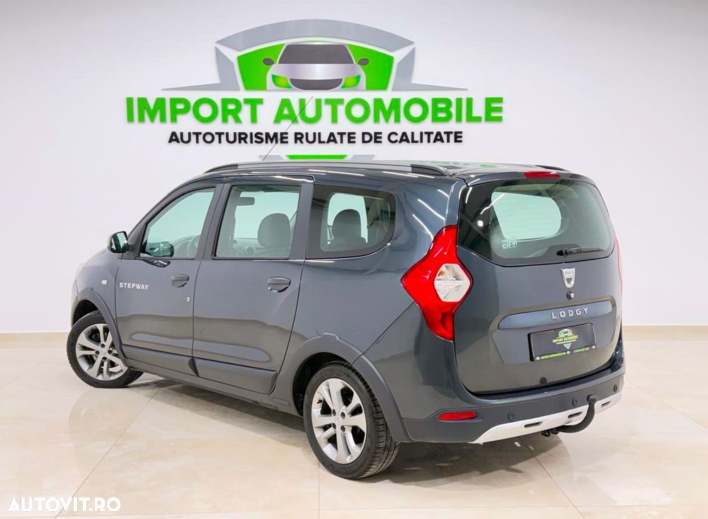 Dacia Lodgy TCe 115 Stepway - 13