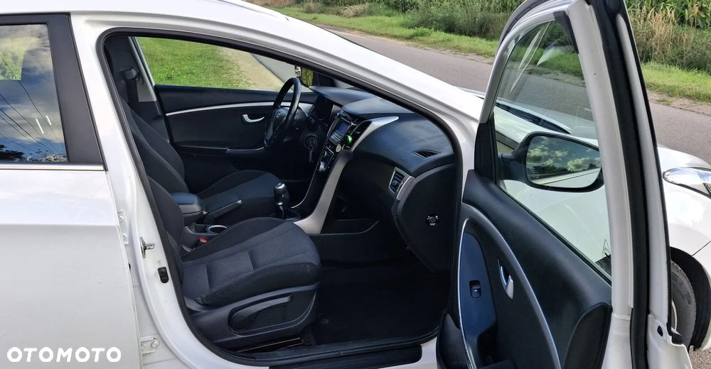 Hyundai i30 1.4 Trend - 15