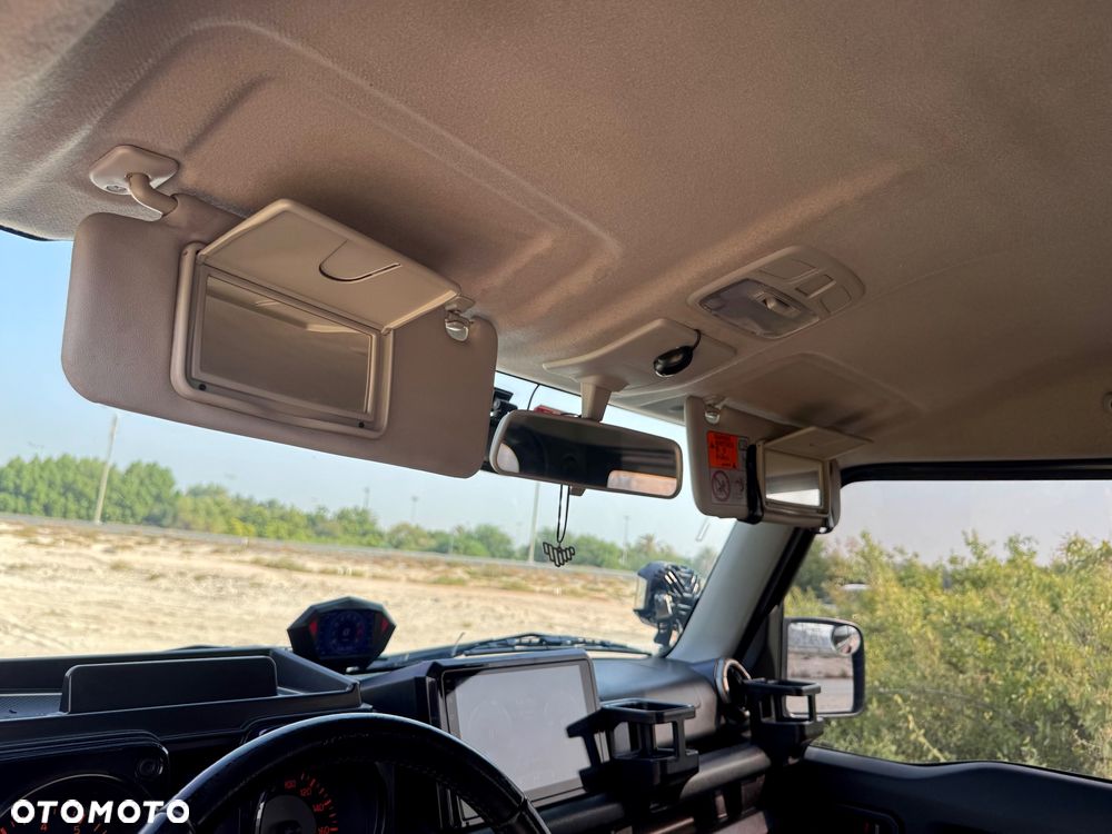 Suzuki Jimny - 31