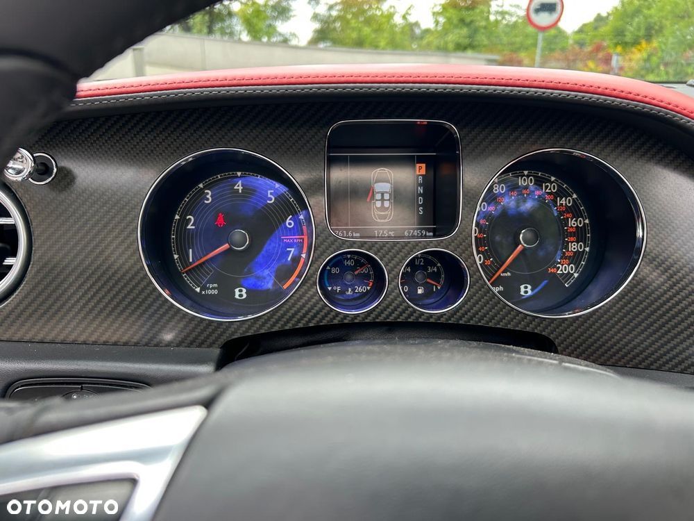 Bentley Continental GT - 17