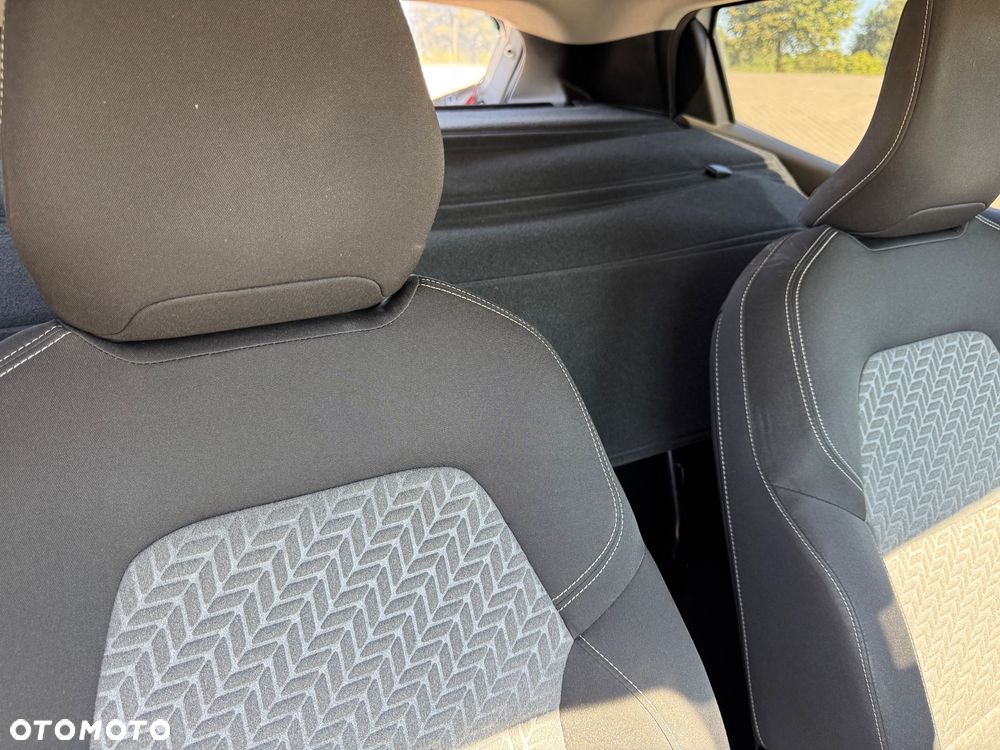 Renault Clio BLUE dCi 100 EVOLUTION - 8