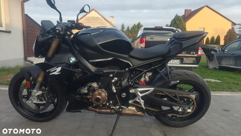 BMW S - 11