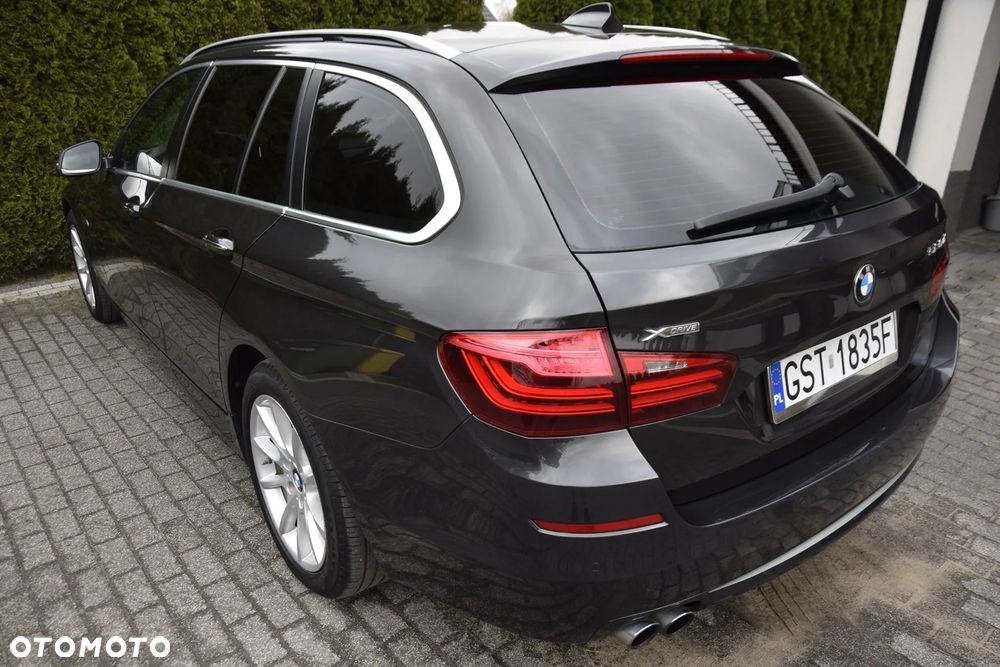 BMW Seria 5 520d xDrive - 17