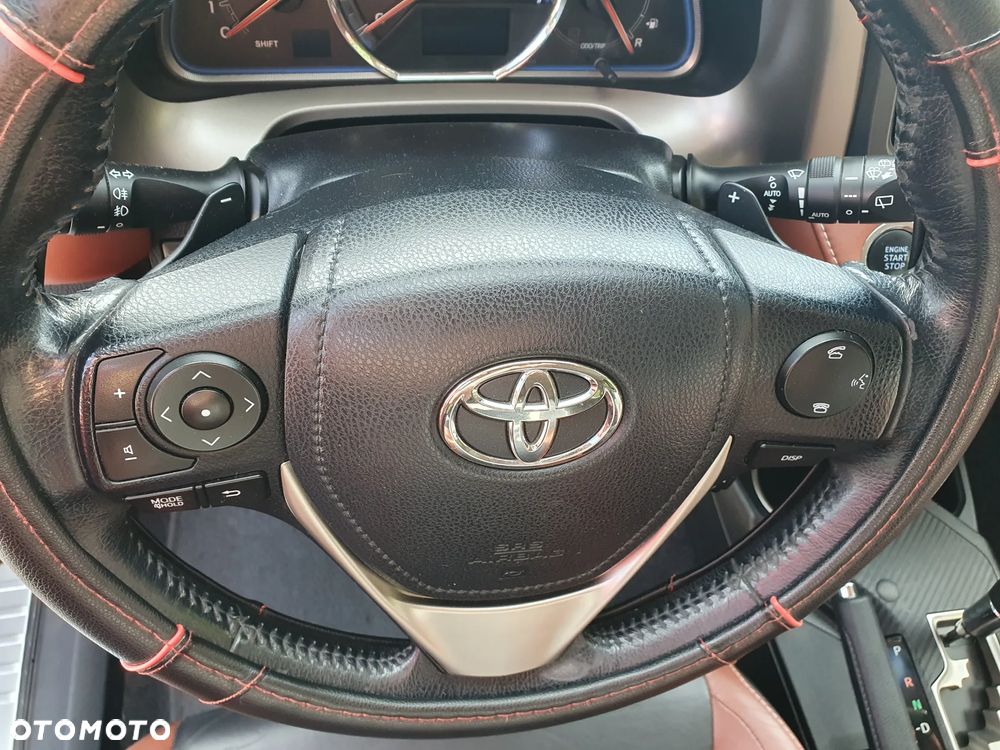 Toyota RAV4 2.2 D-4D 4x4 Automatik Executive - 19