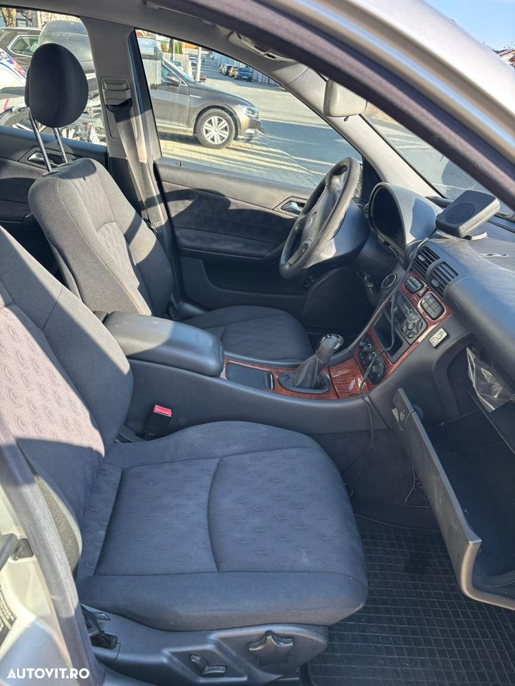 Mercedes-Benz C 220 CDI Classic - 9