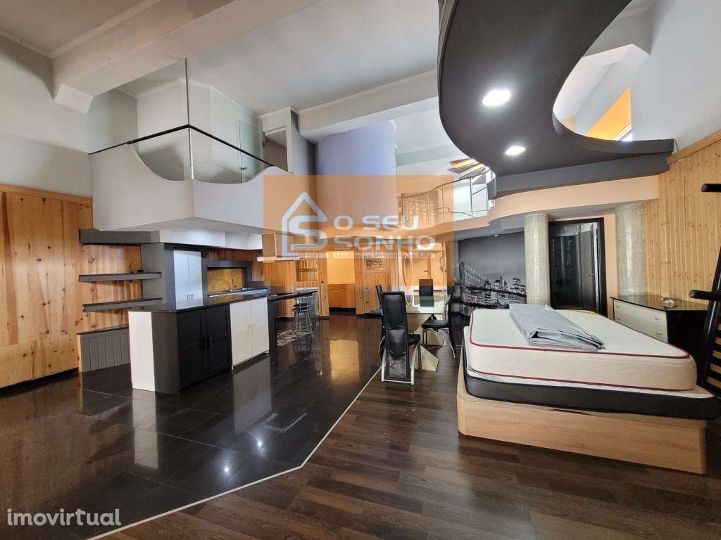 Prédio Urbano no Centro de São Brás de Alportel - Grande imagem: 5/29