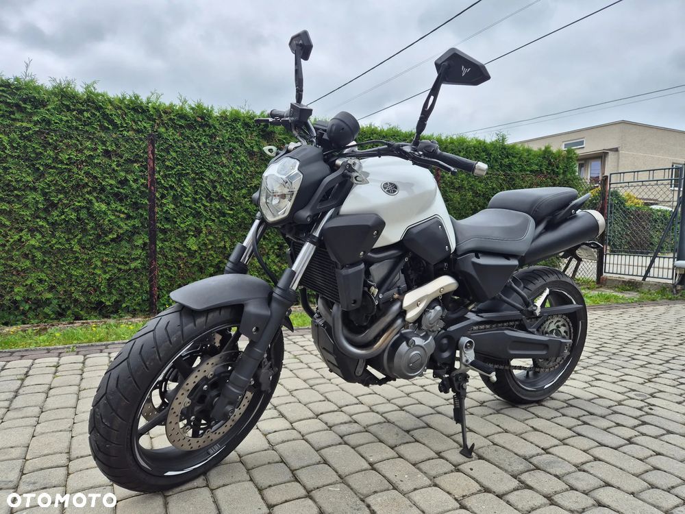 Yamaha MT - 3