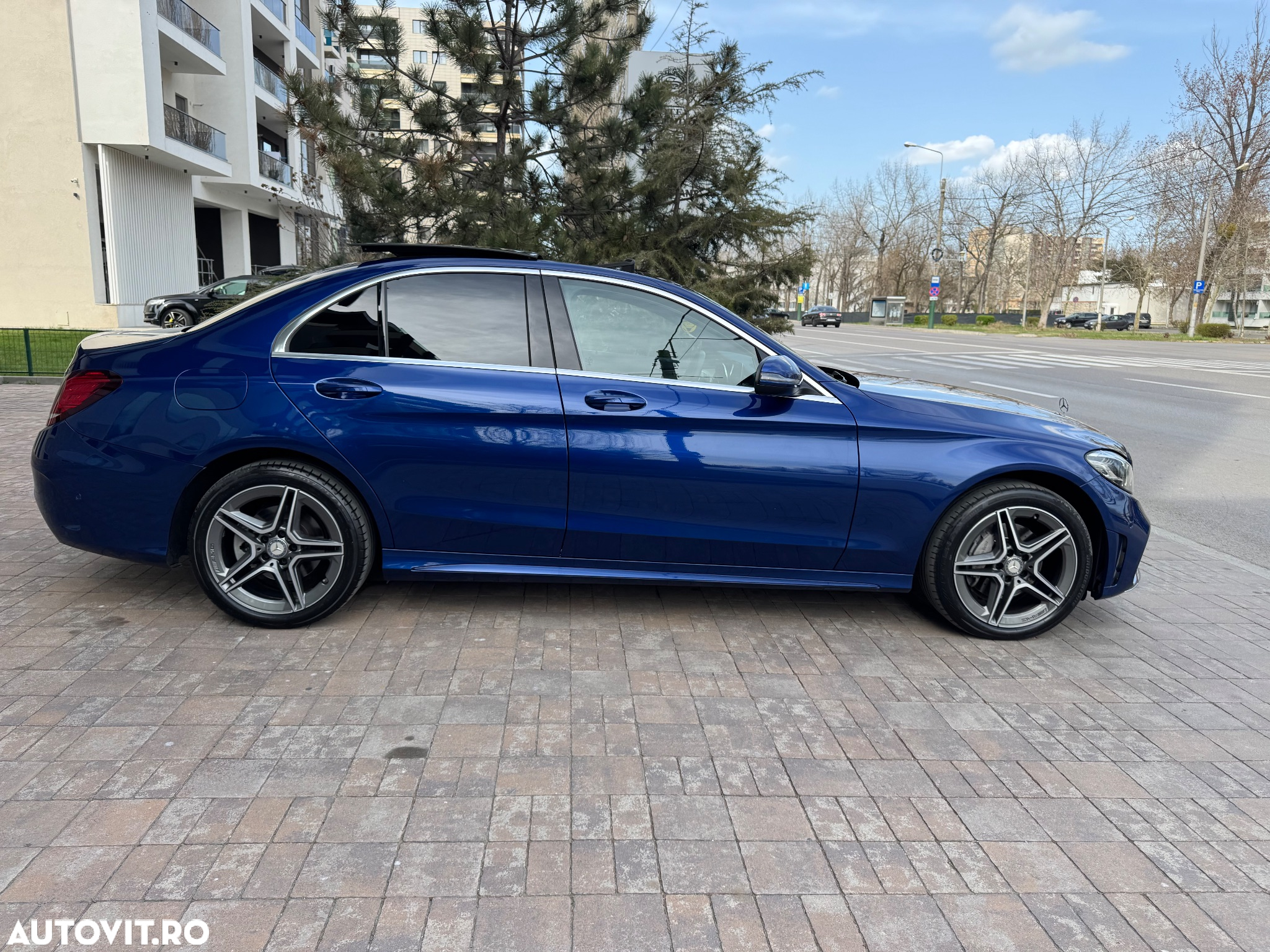 Mercedes-Benz C 220 d 4Matic T 9G-TRONIC - 16