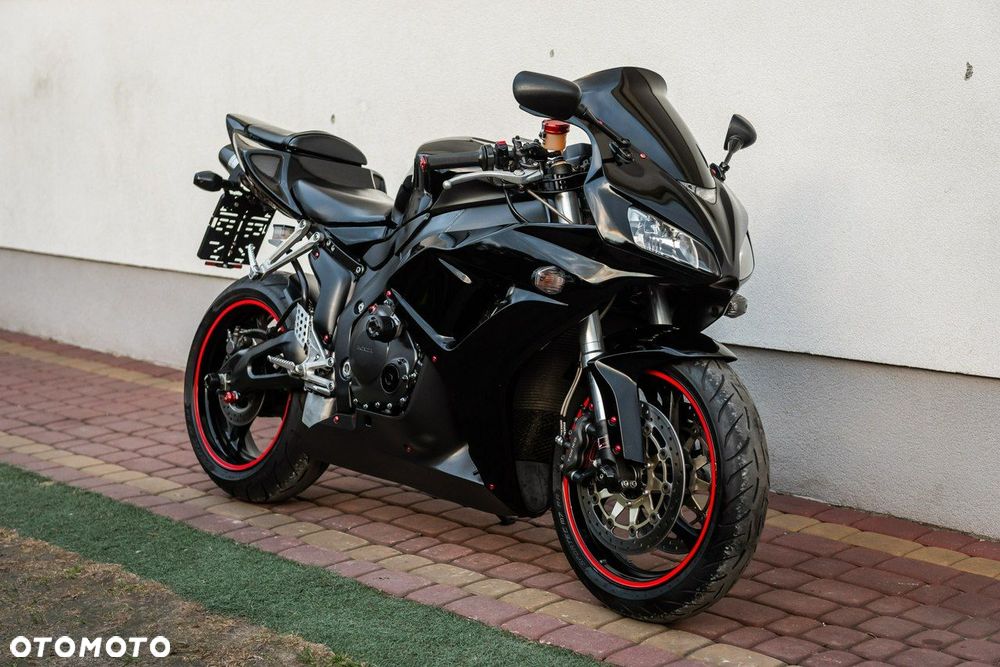 Honda CBR - 1