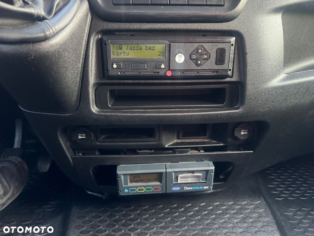Iveco DAILY 35C15 50C15 50C17 35C14 35C15 35C17 35C18 70C17 72C15 70C18 Chłodnia Mroźnia carrier xarios 8 euro palet - 19