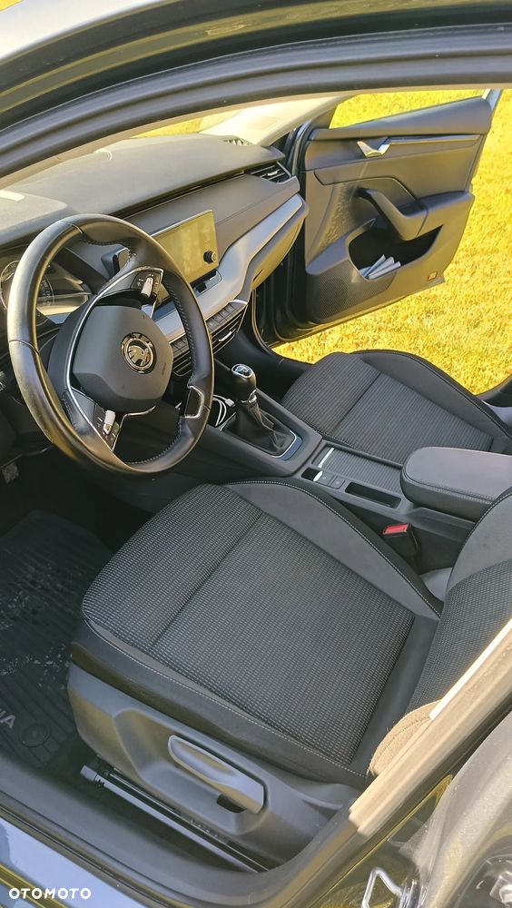 Skoda Octavia 1.5 TSI ACT Ambition - 7