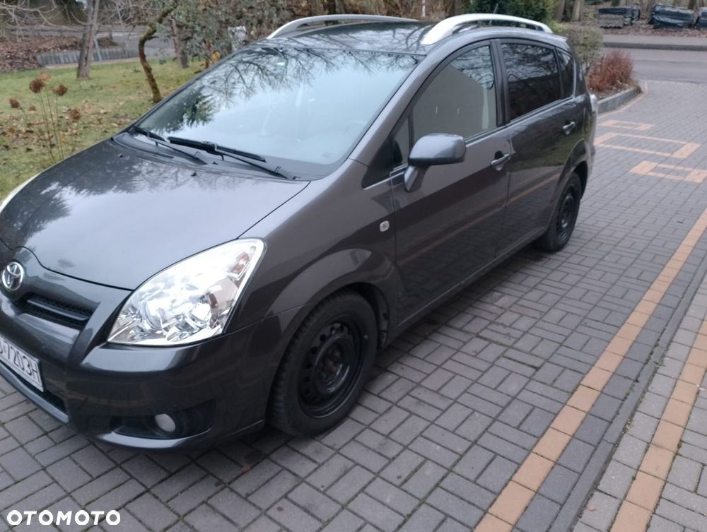 Toyota Corolla Verso - 6