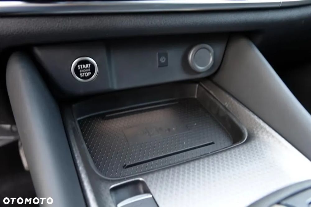 Nissan Qashqai 1.3 DIG-T MHEV N-Connecta Xtronic - 31