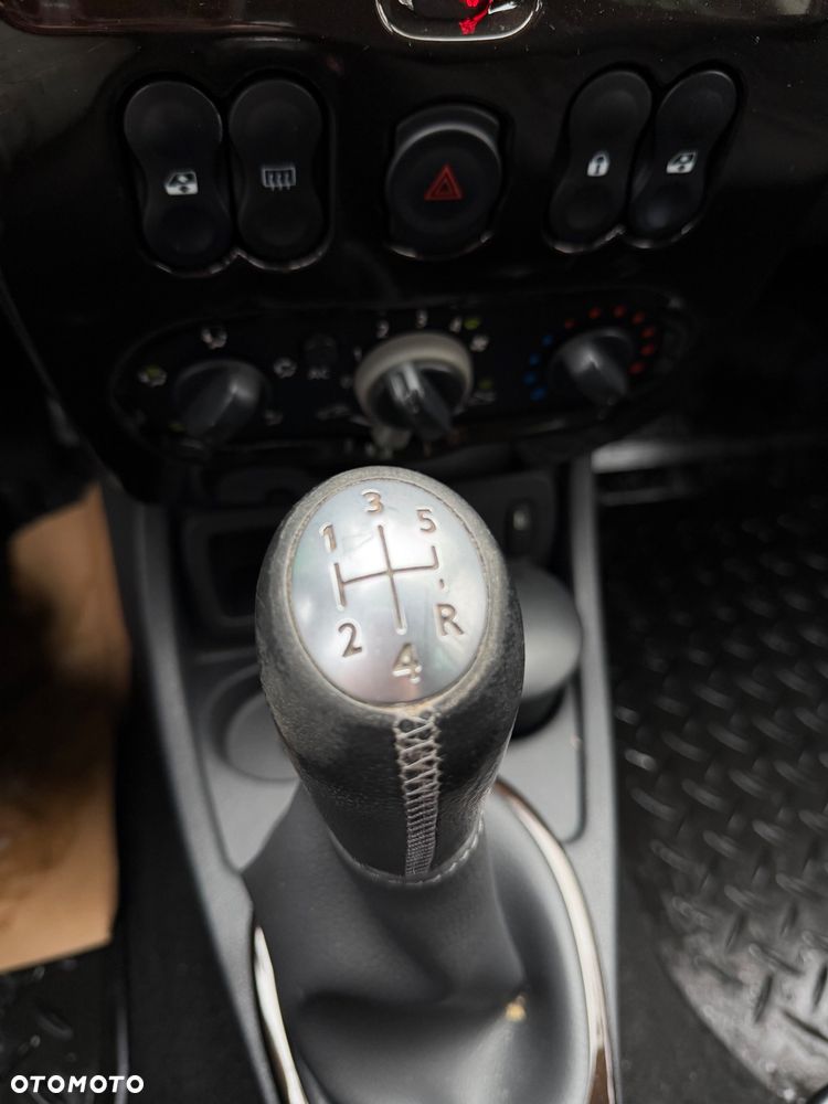 Dacia Duster 1.5 dCi Laureate - 16