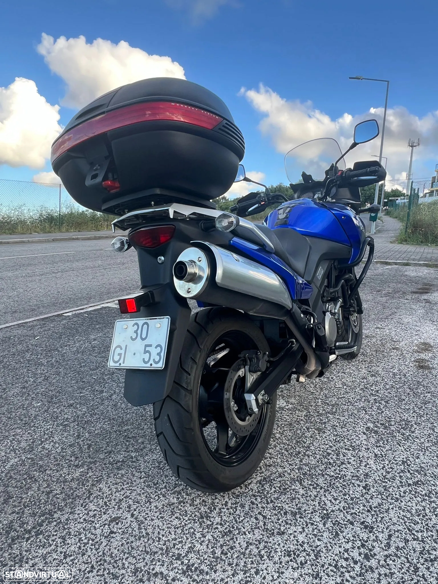 Suzuki DL - 6